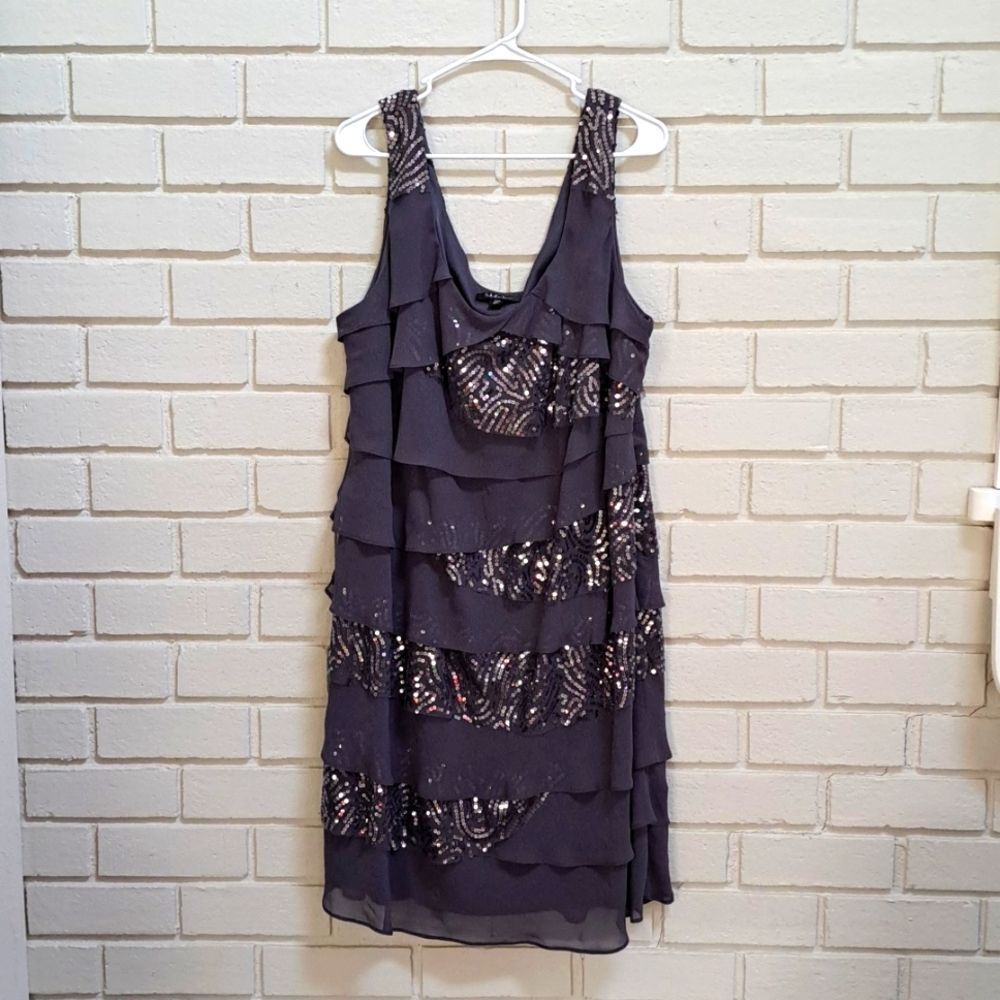 S.L. Fashions Gray Sequin Ruffled Formal Sleeveless Dress. Sz 22W NWOT